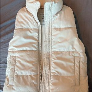 Abercrombie Kids Puffer Vest – Size 7/8 – Cream – Like New
